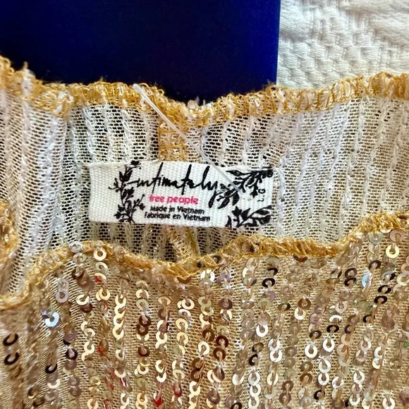 FREE PEOPLE Gold Sequin Floral Top Size Large Long Sleeve Sheer Stretch - Picture 5 of 6